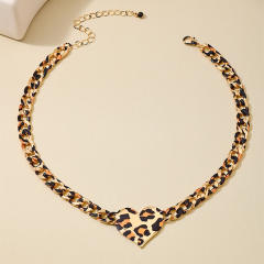 Personality metal leopard heart chain necklace choker
