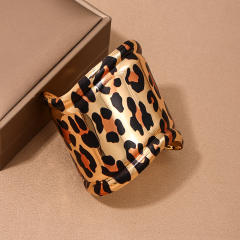 Exaggerated Metal Wide Leopard Print Opening bangle