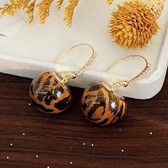Autumn and Winter New Leopard Print Ball Diamond Earrings