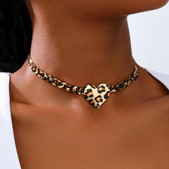 Personality metal leopard heart chain necklace choker