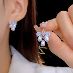 Delicate diamond pearl bead petal copper studs earrings
