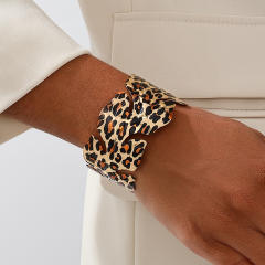 Exaggerated metal wide  leopard leaf opening bangle
