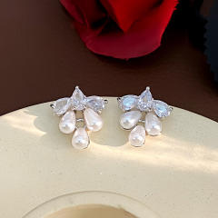 Delicate diamond pearl bead petal copper studs earrings