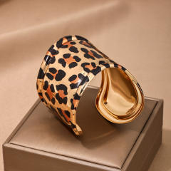 Exaggerated Metal Wide Leopard Print Opening bangle
