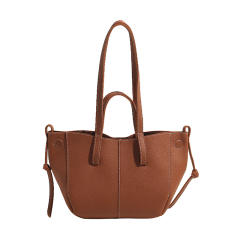 French Design Tote Bag Pleated Underarm Bag 2024 Autumn Large Capacity Bag Fashion Handbag