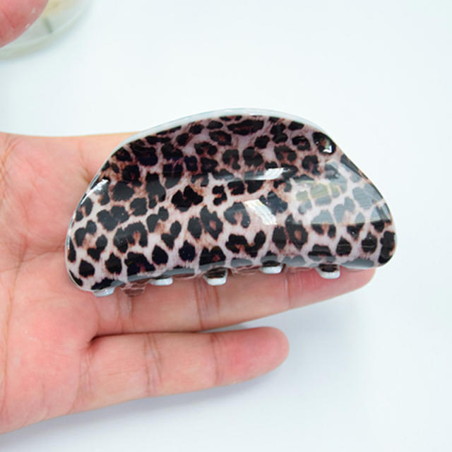 8.3cm Large Leopard Hair Clip Simple Acrylic hair claw clips