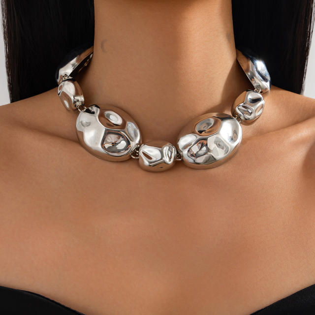 Chunky hammer pattern geometric ball necklace earrings set