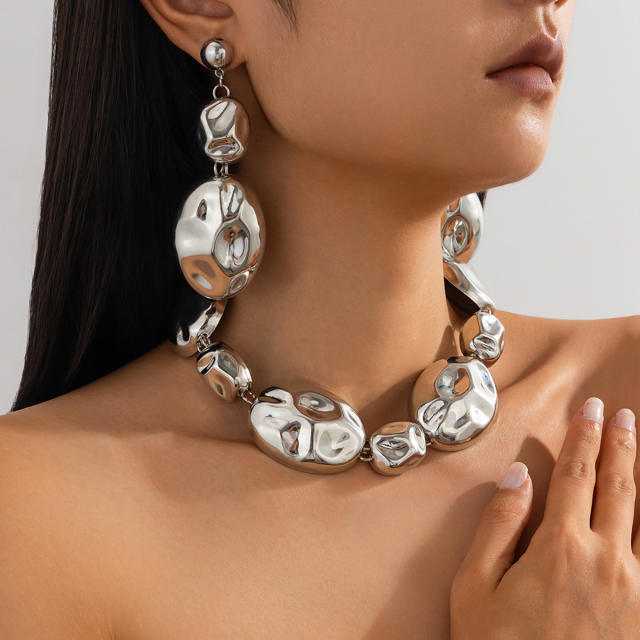 Chunky hammer pattern geometric ball necklace earrings set
