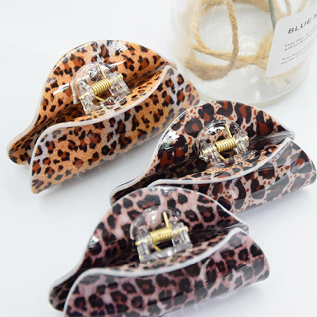 8.3cm Large Leopard Hair Clip Simple Acrylic hair claw clips