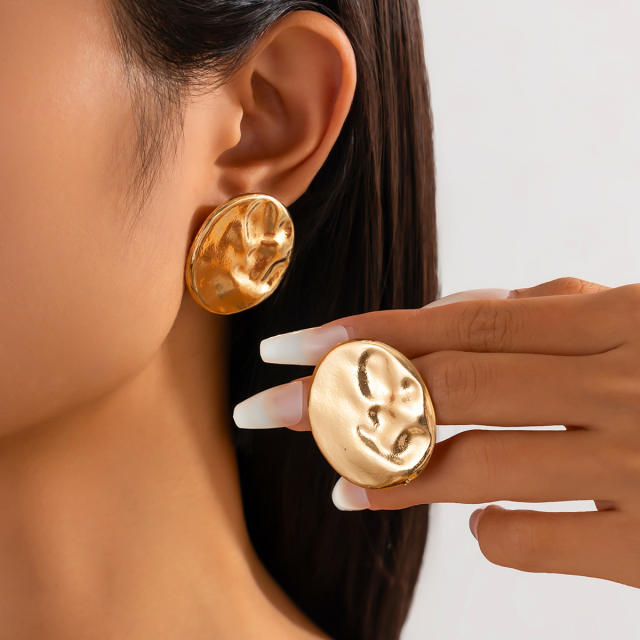 Chunky metallic glossing earrings pleated irregular geometric earrings collection big gold earrings