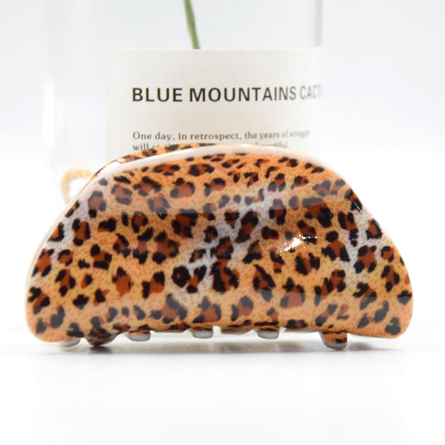 8.3cm Large Leopard Hair Clip Simple Acrylic hair claw clips