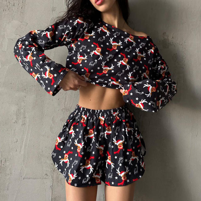 Amazon 2024 women pajamas suit Christmas reindeer printed long-sleeved top and shorts two-piece set