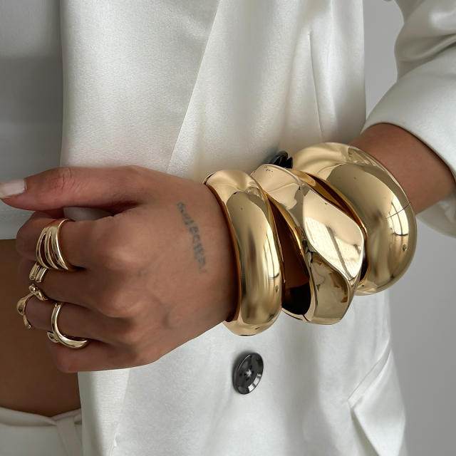 Chunky metal bangle bracelet set