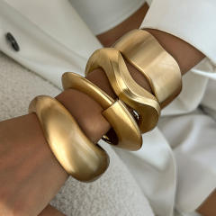 Chunky punk style matte wide version spring buckle bracelet