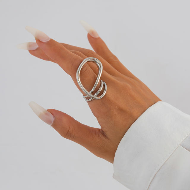 Exaggerated irregular metal pleated matte bracelet bangle set