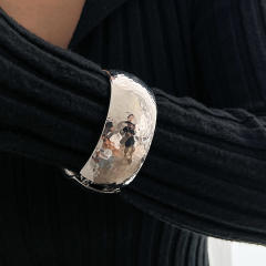 Liquid metal smooth Chunky bangle bracelet geometric wind texture bangle