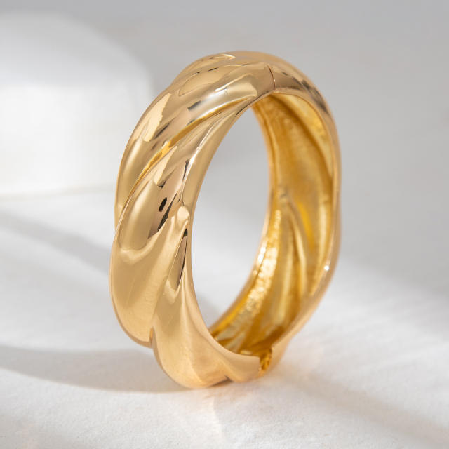 Chunky metal smooth surface bangle bracelet set