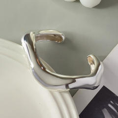 Chunky wave bangle metal bangle set
