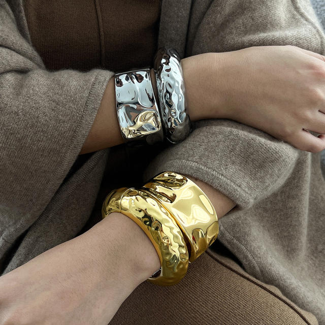 Liquid metal smooth Chunky bangle bracelet geometric wind texture bangle