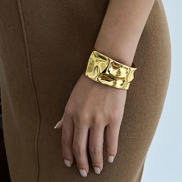 Liquid metal smooth Chunky bangle bracelet geometric wind texture bangle