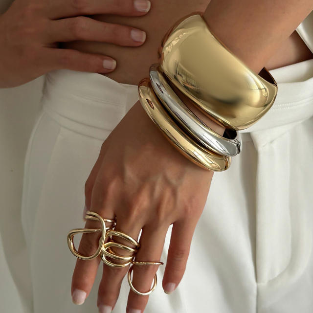 Exaggerated heavy metal smooth wide chunky bangle