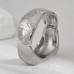 Liquid metal smooth Chunky bangle bracelet geometric wind texture bangle