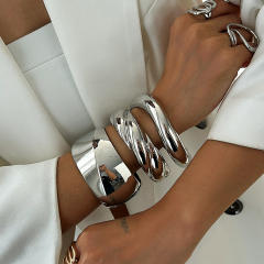 Chunky metal smooth surface bangle bracelet set