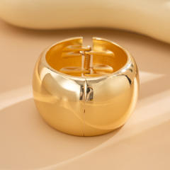 01 bracelet gold 2591