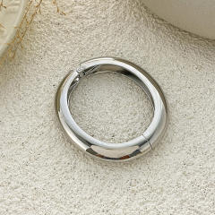 02 bracelet white k 2633