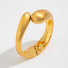 04 bracelet swept gold 2626