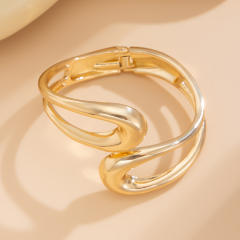 04 bracelet gold 2546