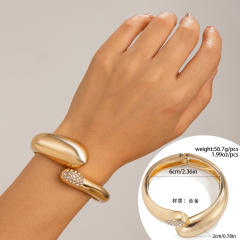 04 2428 gold