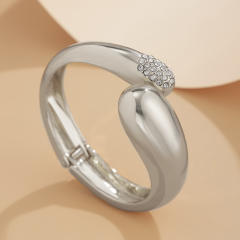 04 2428 silver