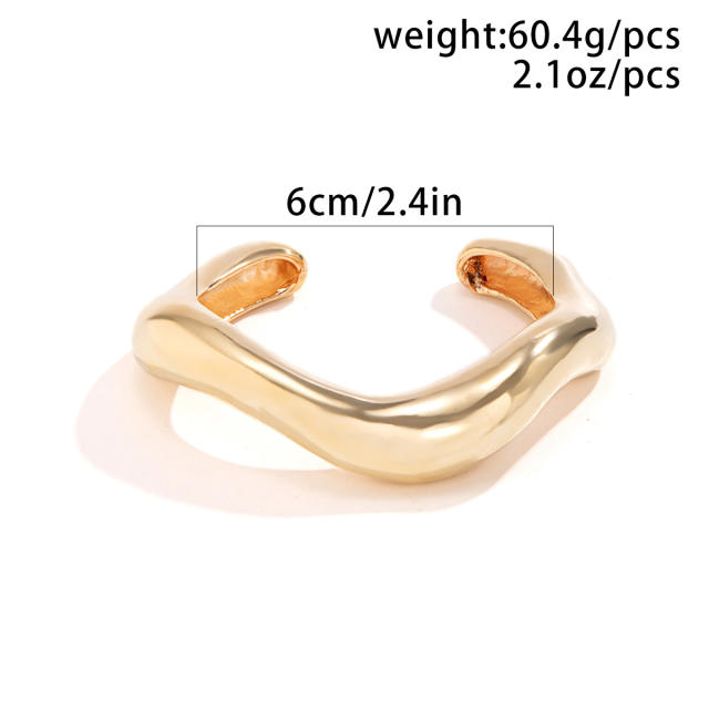 Chunky wave bangle metal bangle set