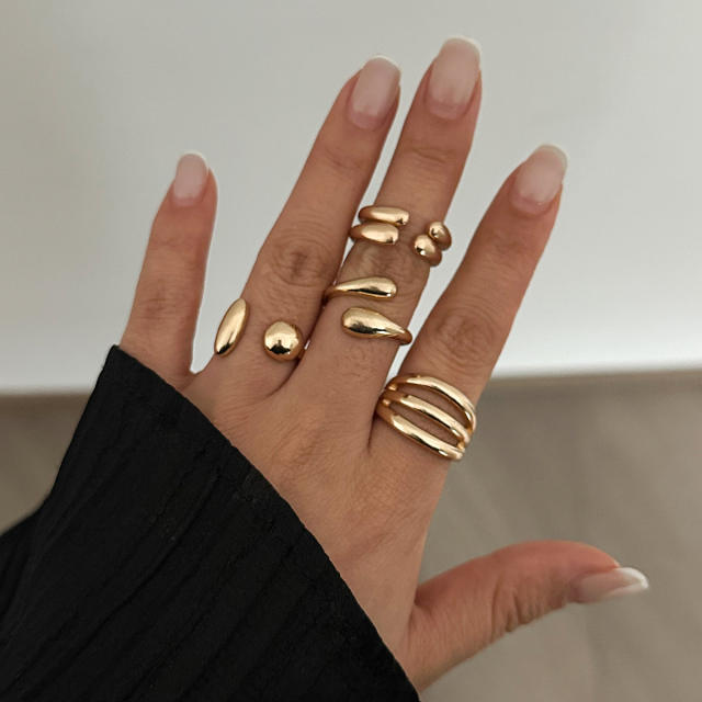 Chunky metal bangle bracelet set