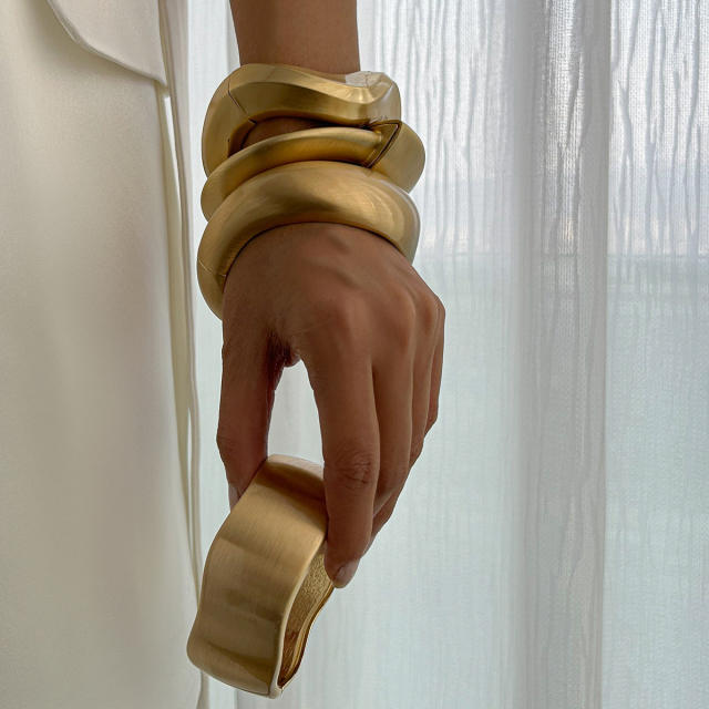 Chunky punk style matte wide version spring buckle bracelet