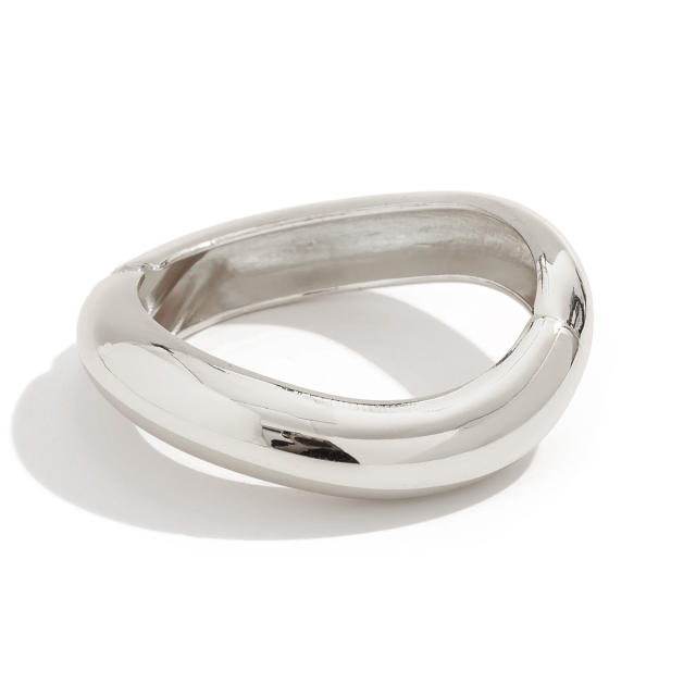 Chunky metal smooth surface bangle bracelet set