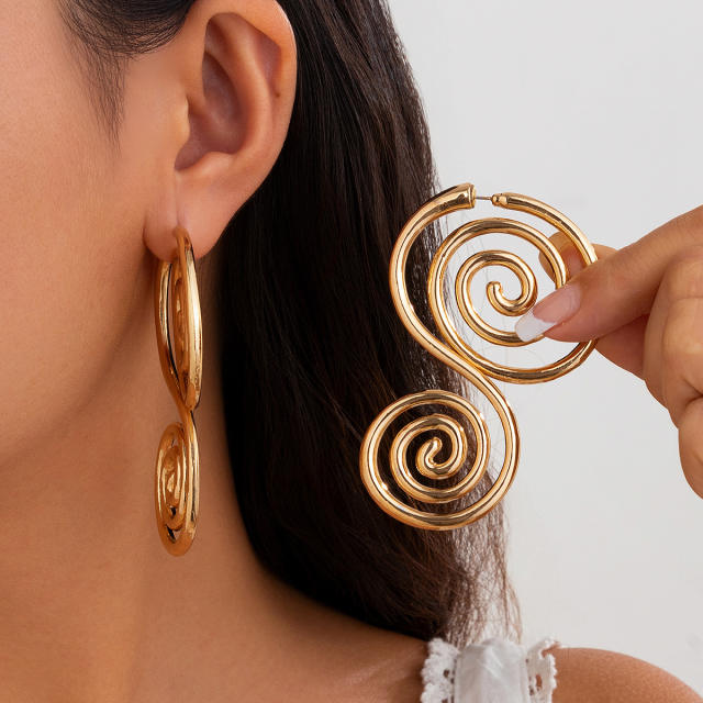 Ocean series Geometric Conch Symbol Design Earrings Exaggerated Spiral Pattern earrings