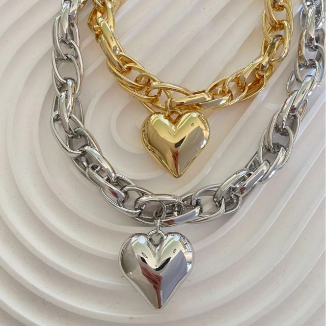 Hiphop chunky heart twisted chain necklace