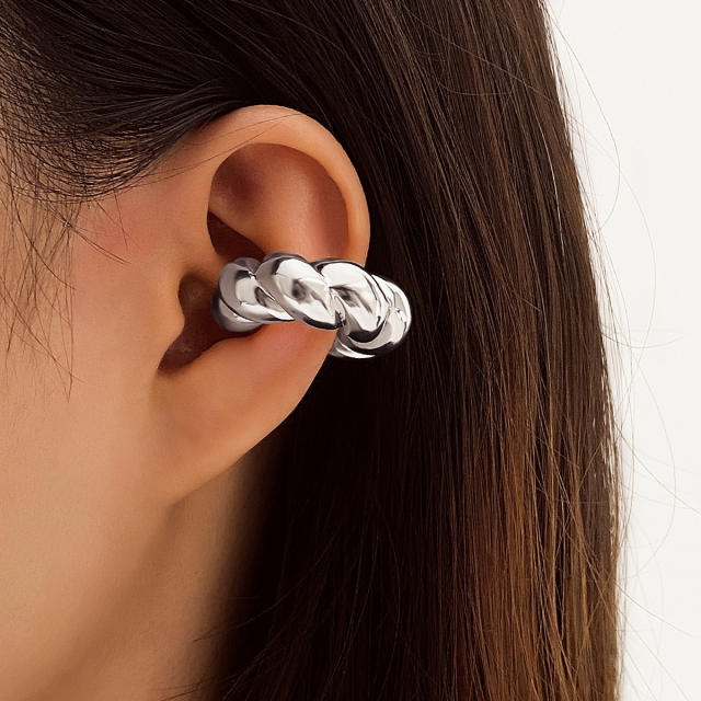 Exaggerated chunky High-grade fashion ear cuff