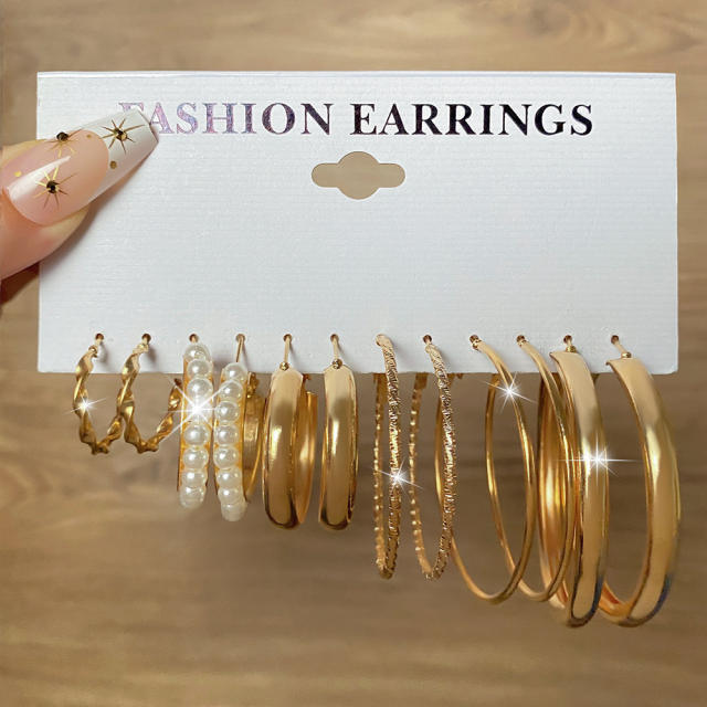 Geometric Multi-layer C- shaped Pearl Earrings Earrings set