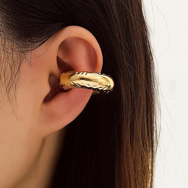 Exaggerated chunky High-grade fashion ear cuff