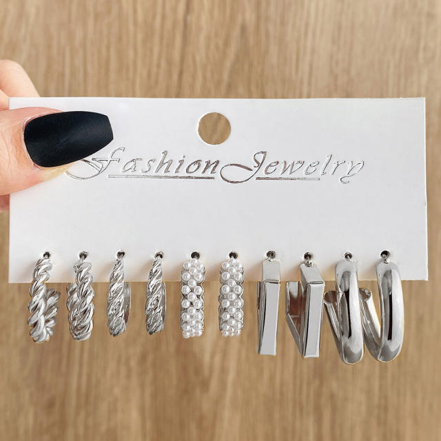 Geometric Multi-layer C- shaped Pearl Earrings Earrings set