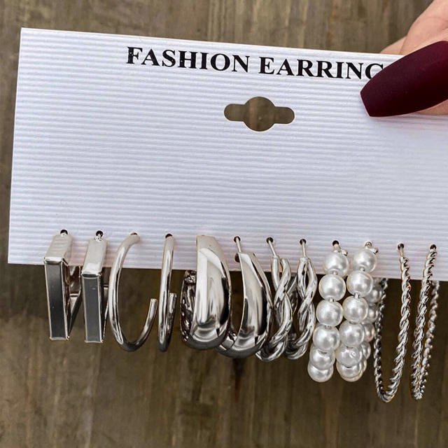 Geometric Multi-layer C- shaped Pearl Earrings Earrings set