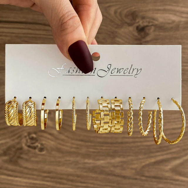 Geometric Multi-layer C- shaped Pearl Earrings Earrings set