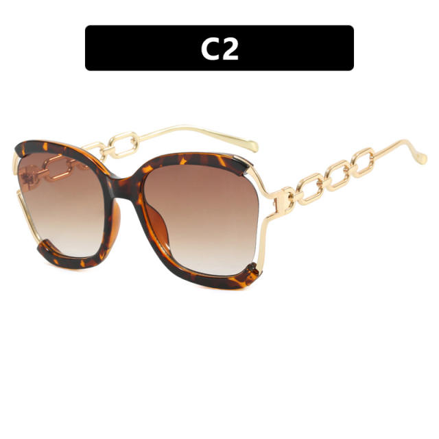 Generous frame chain sunglasses 2024  women's fashion  sunglasses