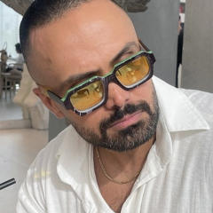 Small Frame Square Sunglasses 2024 New Trendy Sunglasses for Men Women