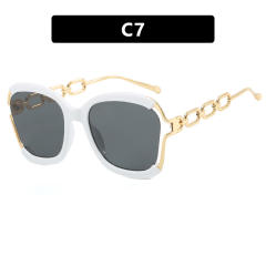 Generous frame chain sunglasses 2024  women's fashion  sunglasses