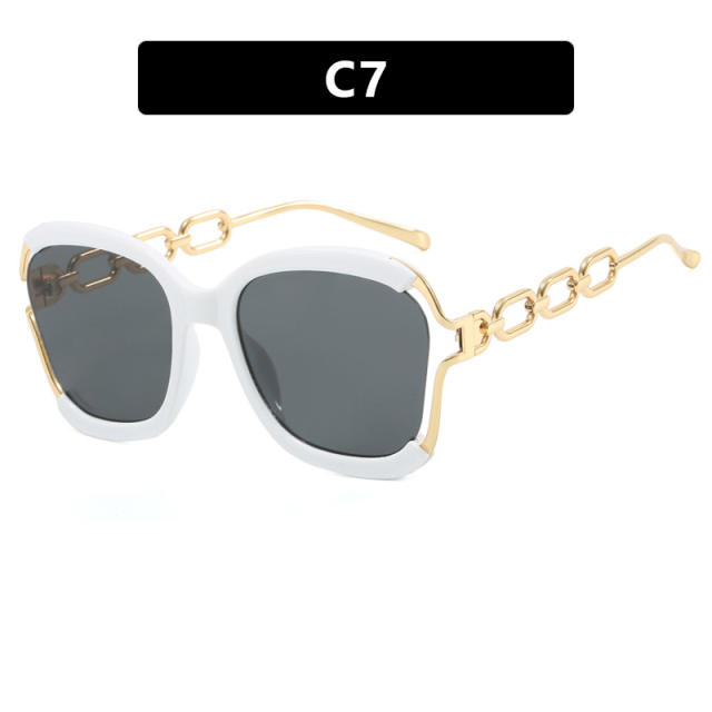 Generous frame chain sunglasses 2024  women's fashion  sunglasses