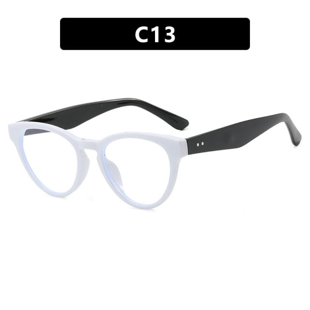 Small Frame Cat's Eye Sunglasses